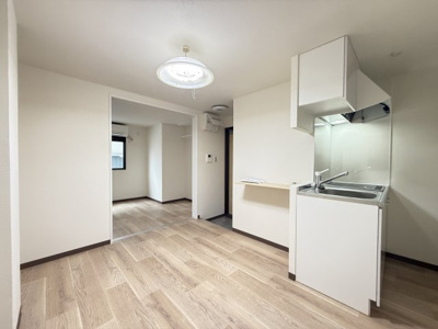 【居間・リビング】 | ラムールすみれ