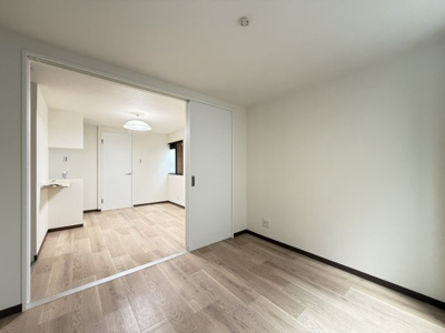 【居間・リビング】 | ラムールすみれ