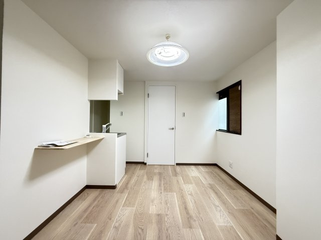 【居間・リビング】 | ラムールすみれ