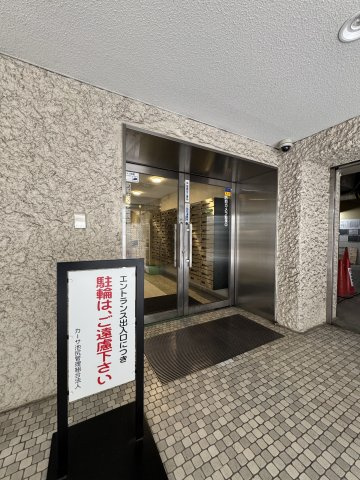 カーサ池尻のエントランス