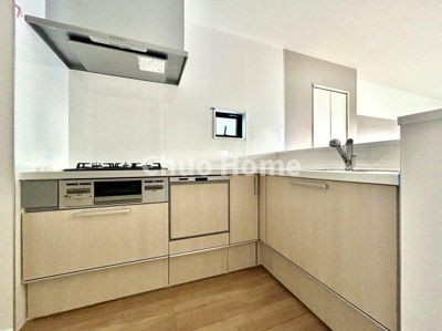 【キッチン】 | 江戸川区北小岩7丁目新築分譲住宅 | 【給湯リモコン】外での一日を忘れさせてくれるオートバス機能でお好みの湯量・温度に調整された浴槽。