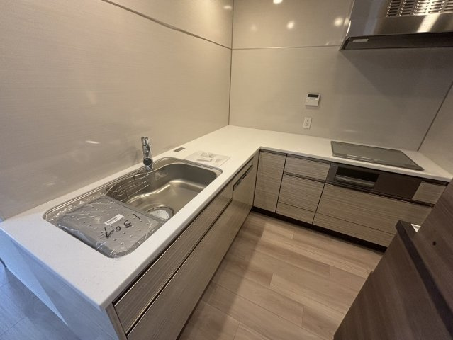 ザ・札幌タワーズ　ウェストタワーのキッチン|L字キッチン！IHクッキング、食洗器、ディスポーザー！