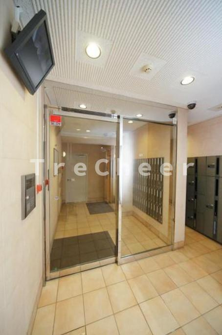 ジュネ本郷のエントランス