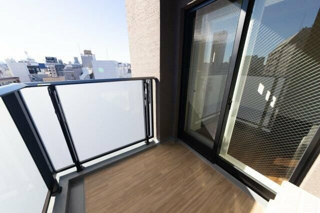プラウドフラット西日暮里のバルコニー