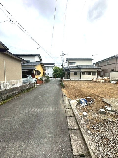 【前面道路含む現地写真】 | 久留米市上津町土地