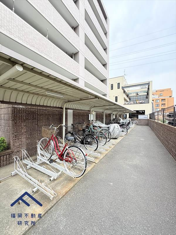 アーバンパレス春日公園の駐車場