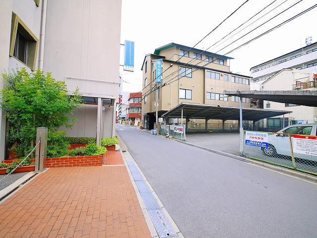 第二西田ビルの駐車場