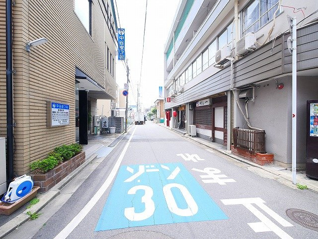 第二西田ビルのロビー