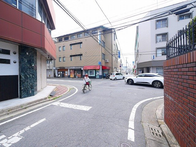 第二西田ビルの周辺