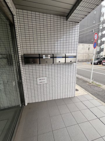 【エントランス】 | 山下01ビル