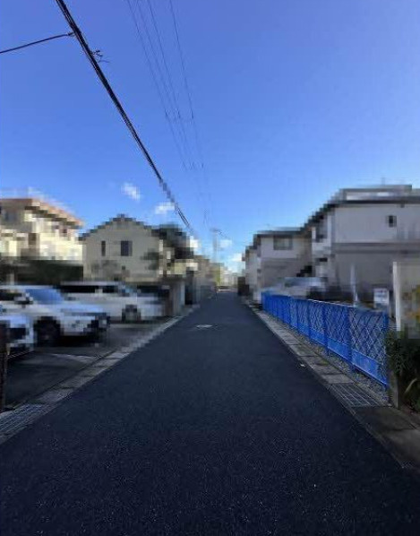 森南町1丁目　売土地の前面道路含む現地写真