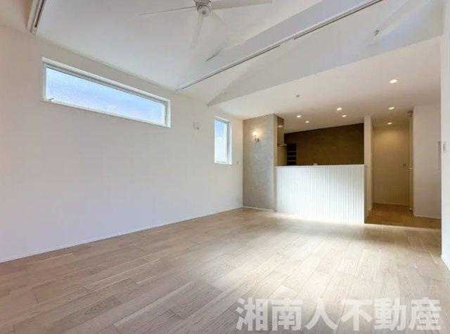 ★新築戸建て　茅ヶ崎市松風台　の居間・リビング|使いやすいリビングです