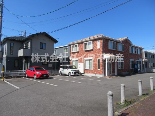 Grand　Court　参番館の駐車場