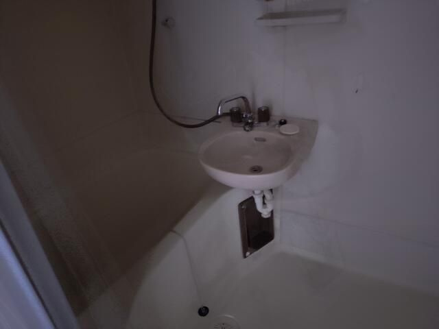 小林ビルの浴室