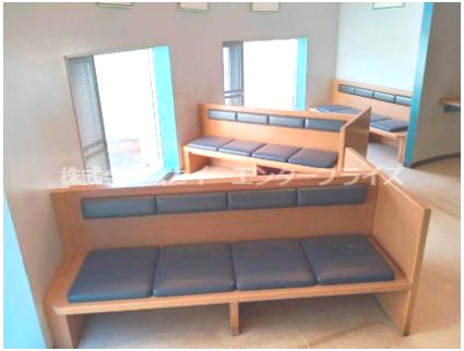 岸和田駅前中井店舗の内装