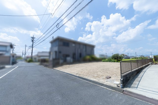鈴鹿市十宮4丁目の前面道路含む現地写真