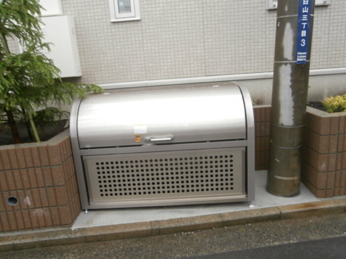 リッツハウス ミノールⅡの設備|ゴミストッカー
前回募集時の写真です。現況優先