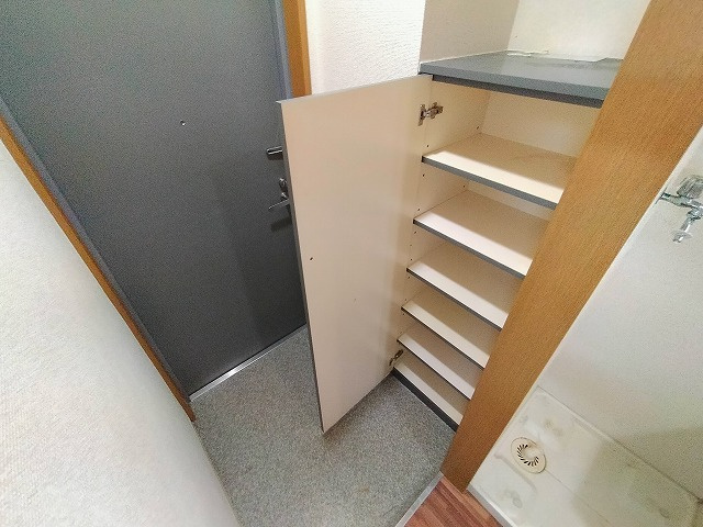 神戸市兵庫区上沢通１丁目の賃貸マンション