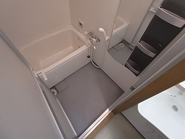 神戸市兵庫区上沢通１丁目の賃貸マンションの浴室|追焚機能付浴室