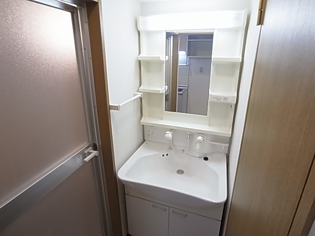 神戸市兵庫区上沢通１丁目の賃貸マンションの洗面所|シャンプードレッサー