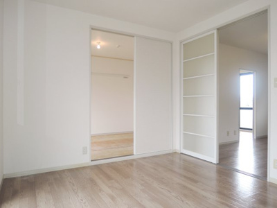 【居間・リビング】 | 二色の浜グリーンヴィレッジＡ棟