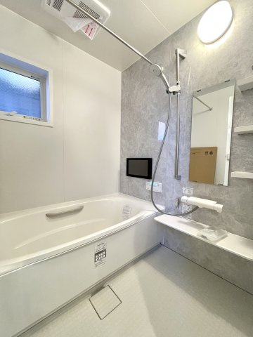 ＜LIBERi リーベリー＞練馬区旭町2丁目　生活快適エリア　限定1棟の浴室