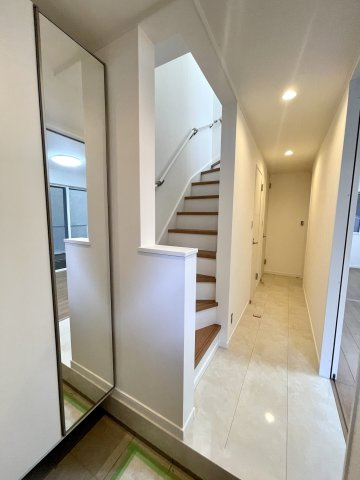 ＜LIBERi リーベリー＞練馬区旭町2丁目　生活快適エリア　限定1棟の玄関