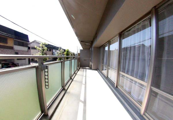 泉大津市池浦町１丁目の賃貸マンションのバルコニー|バルコニー付きです