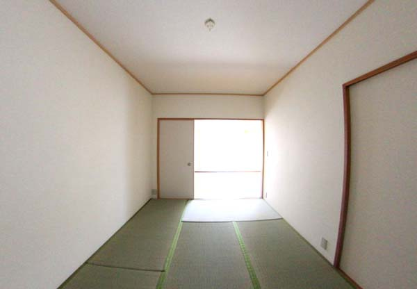 泉大津市池浦町１丁目の賃貸マンションの和室|日本らしい落ち着いた雰囲気の和室です