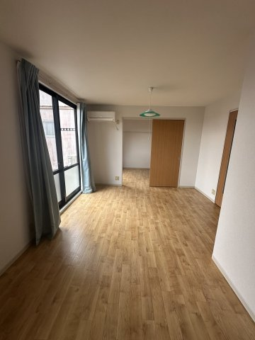 Ｎ’Sフレグランス　B棟の居間・リビング