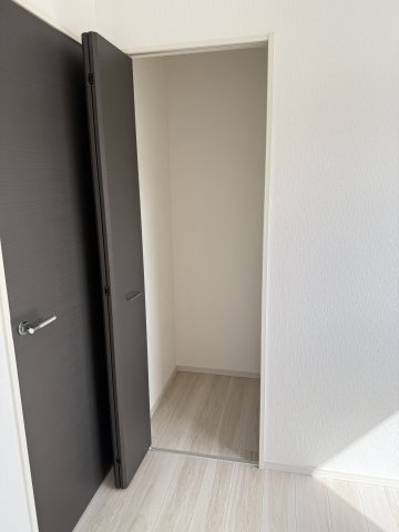アーバンスタイル北群馬郡吉岡町9期　3号棟の収納|２階洋室2収納です