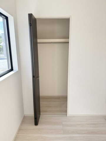 アーバンスタイル北群馬郡吉岡町9期　3号棟の収納|１階洋室収納です