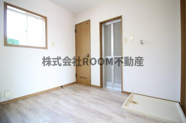 クレストコートBの内装|明るい室内です