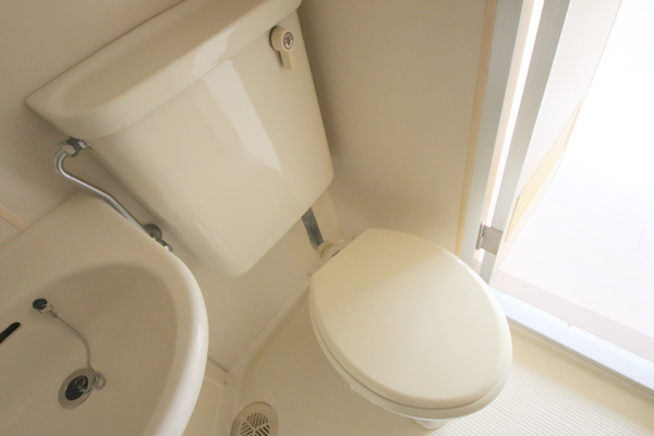 諏訪東生駒ビルのトイレ