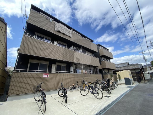 グロースコート弥刀の外観