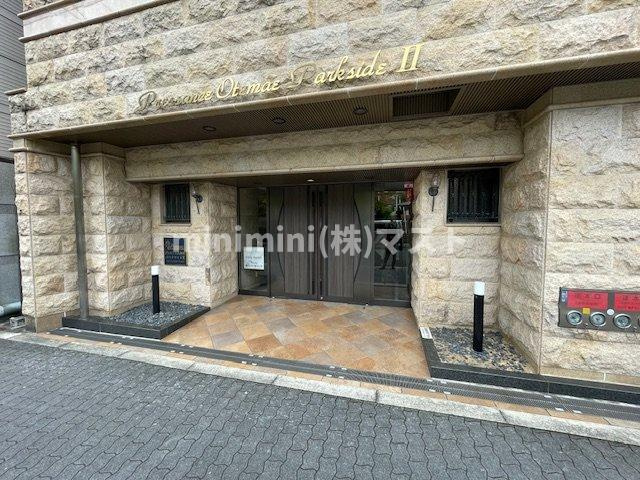 プレサンス大手前パークサイドⅡのエントランス