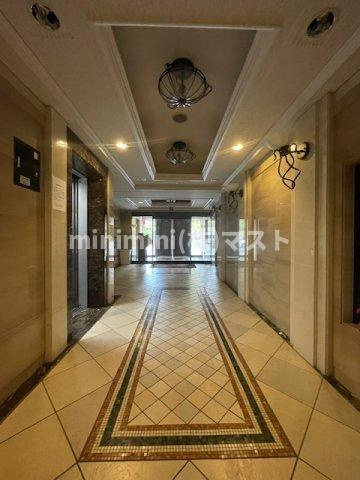 プレサンス大手前パークサイドⅡのロビー