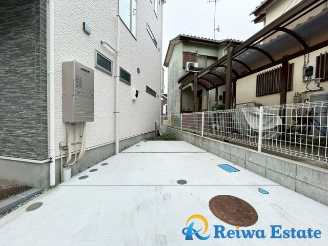 新築戸建　藤沢市石川の駐車場