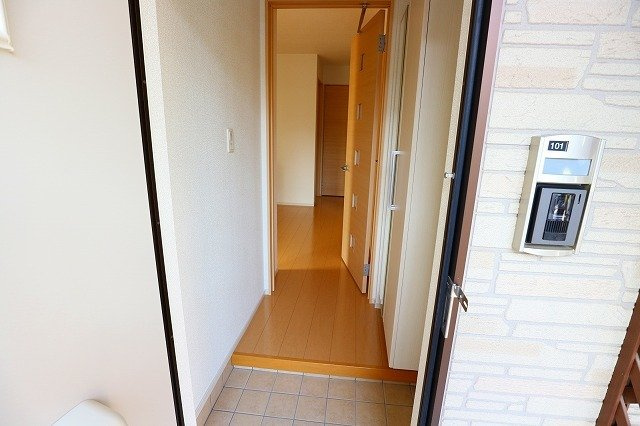 サン　ヴィレッジの玄関