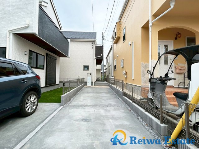 新築戸建　藤沢市辻堂3丁目の駐車場