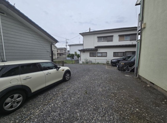 【駐車場】