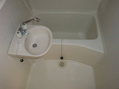 【浴室】 | レオパレスデルニエＫⅡ | 設備・仕様は号室により異なる為、現況を優先致します。