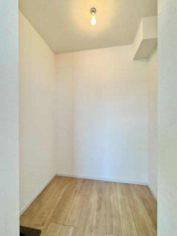 中央区市野町　1期の収納|２階主寝室にはウォークインクローゼット有！
荷物をたっぷり収納できますよ。