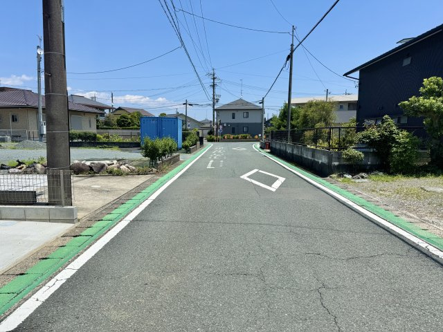 中央区市野町　1期の前面道路含む現地写真|前面道路を西側から東側に向けて撮影しました。