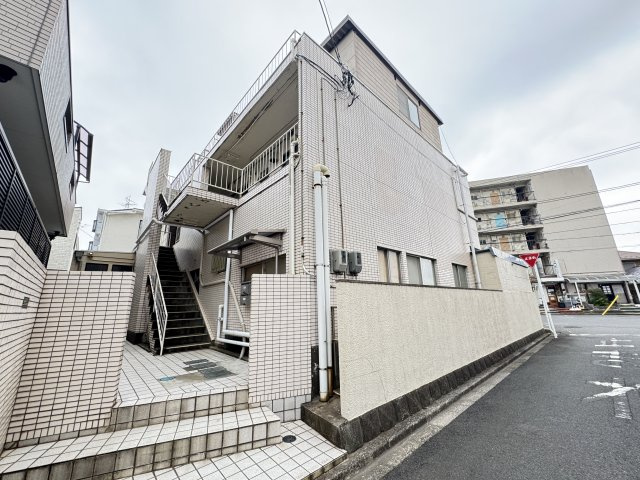 上信マンションの外観