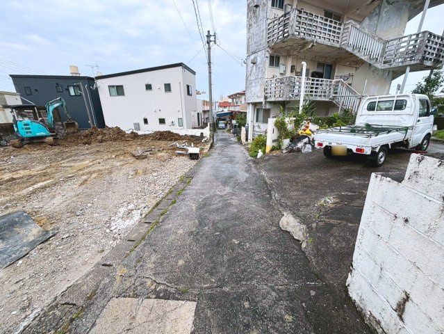 浦添市西原1丁目　土地　2号地の前面道路含む現地写真|2025/4/26　現地写真
