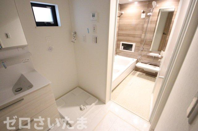 《仲介手数料無料》浦和区元町２丁目40-10(全1戸)新築一戸建てRESORT HOUSEのランドリースペース|撮影日 2025年5月26日 15:00 曇り