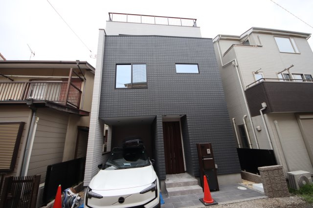 《仲介手数料無料》浦和区元町２丁目40-10(全1戸)新築一戸建てRESORT HOUSEの外観|撮影日 2025年5月26日 15:00 曇り