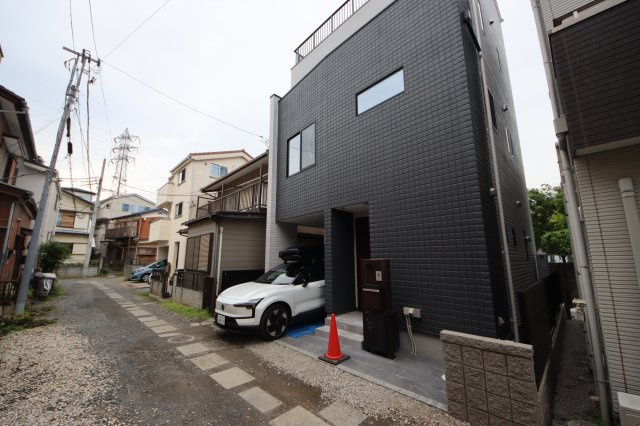 《仲介手数料無料》浦和区元町２丁目40-10(全1戸)新築一戸建てRESORT HOUSEの外観|撮影日 2025年5月26日 15:00 曇り