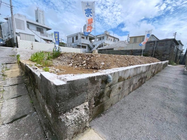 浦添市西原1丁目　売土地の周辺